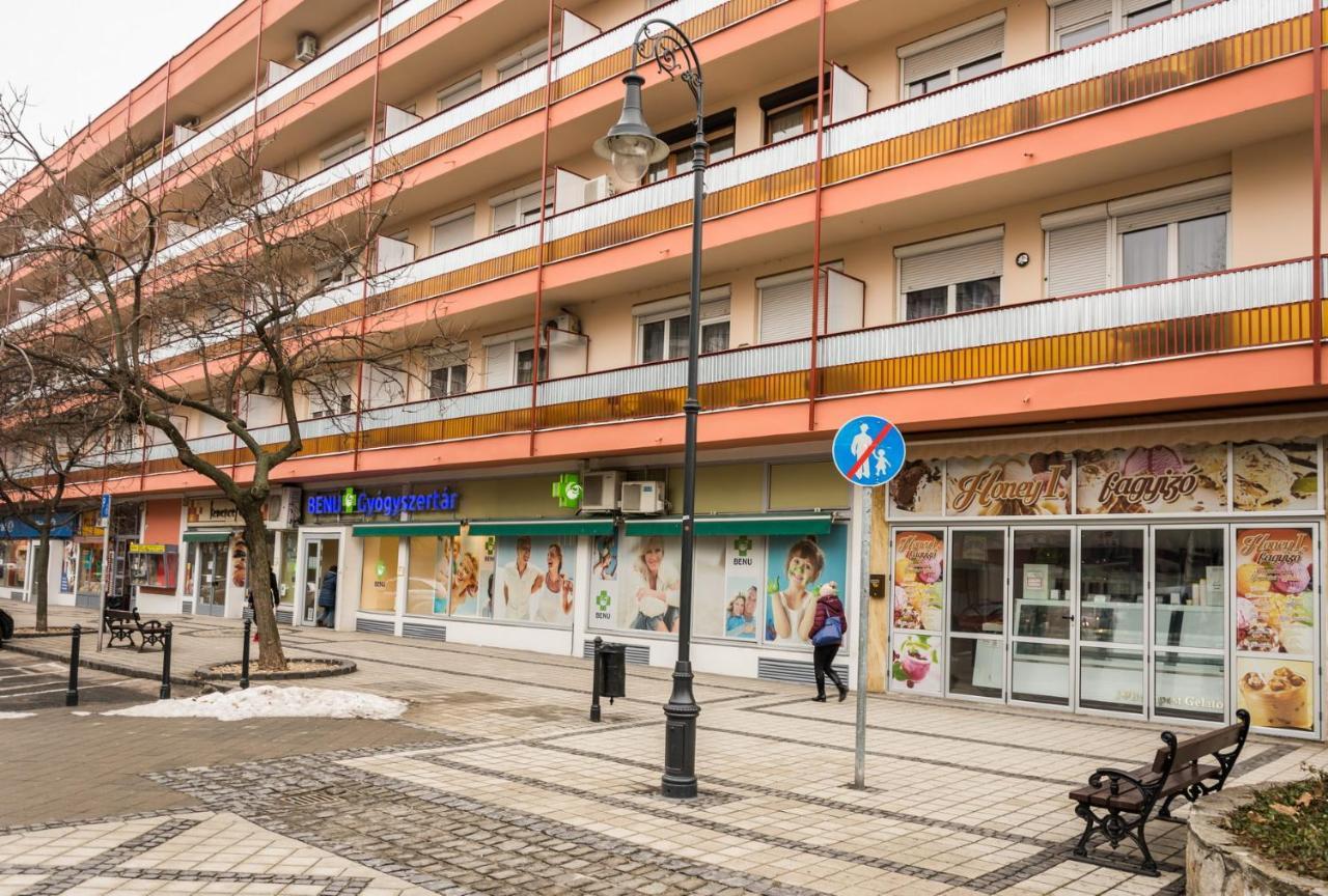 Central Home- Pesterzsébet Budapest Exterior foto